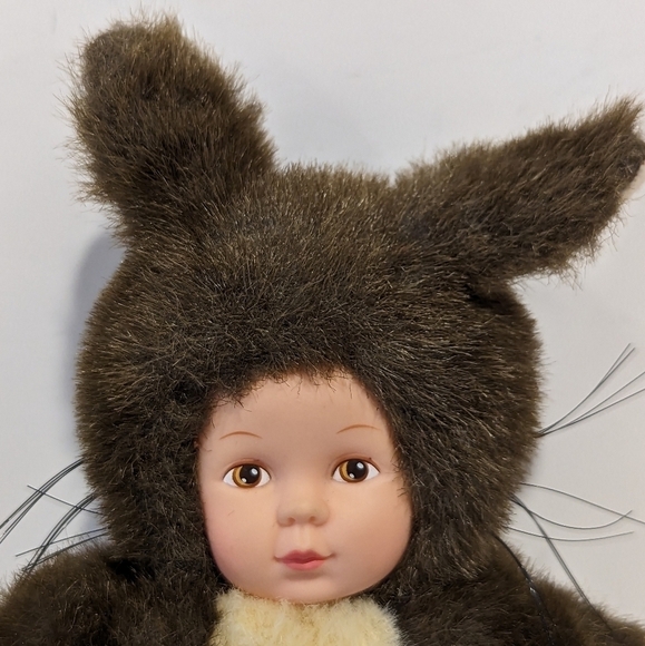 ANNE Geddes squirrel baby doll plush - Picture 2 of 8